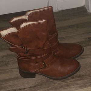 Forever 21 brown boots